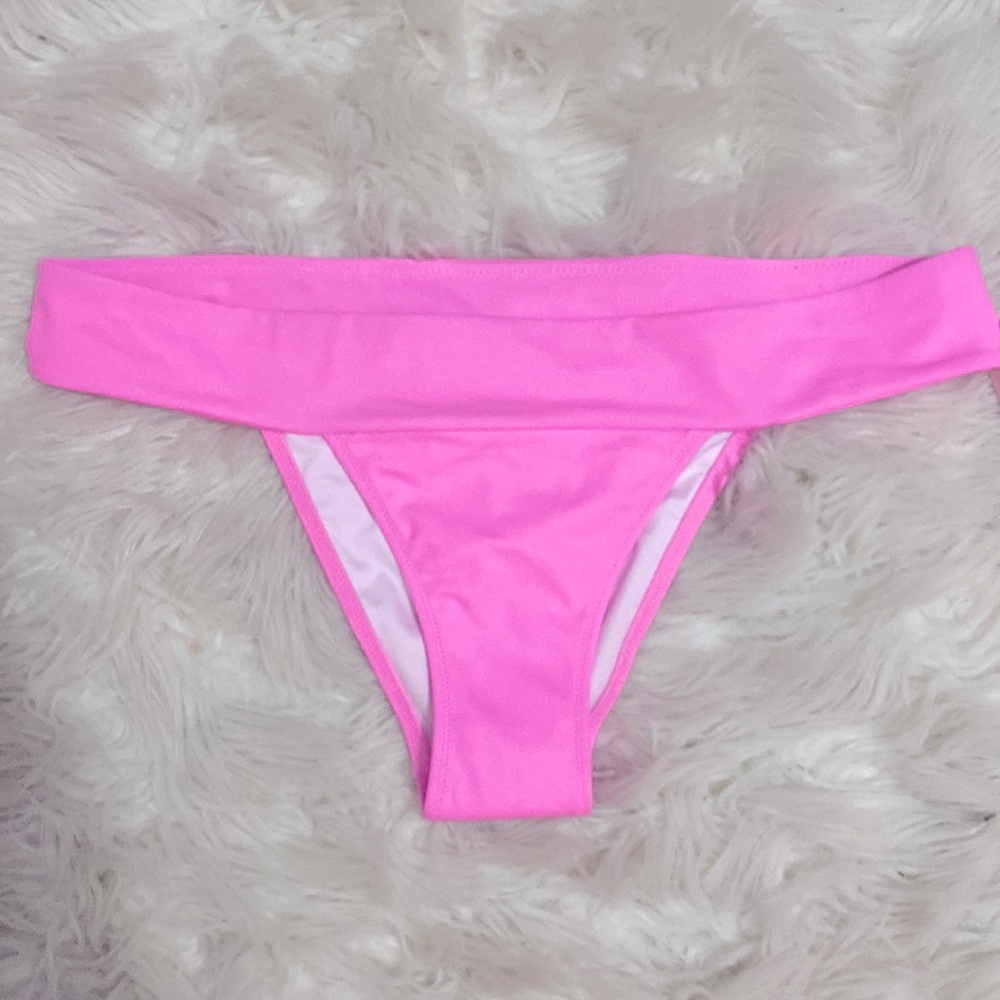 Victoria secret swim Brazilian bottom M new w tags!